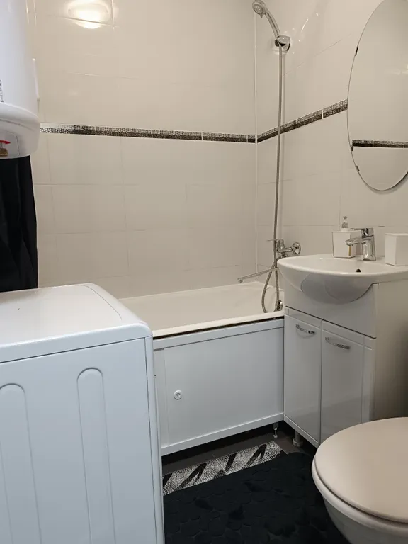 Отличная двухкомнатная квартира рядом с ЦУМом и Дворцом Спорта