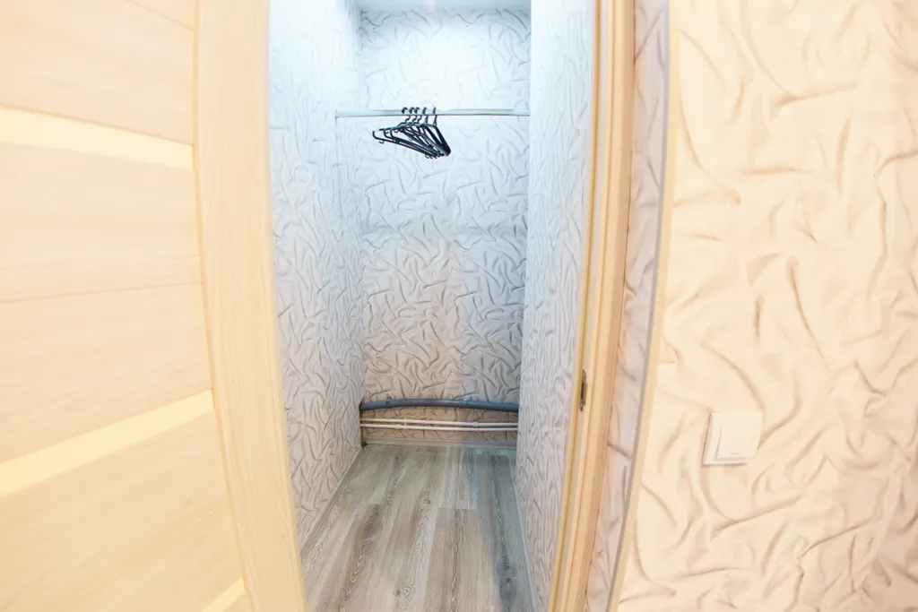 Однушка с двуспальной кроватью и диваном