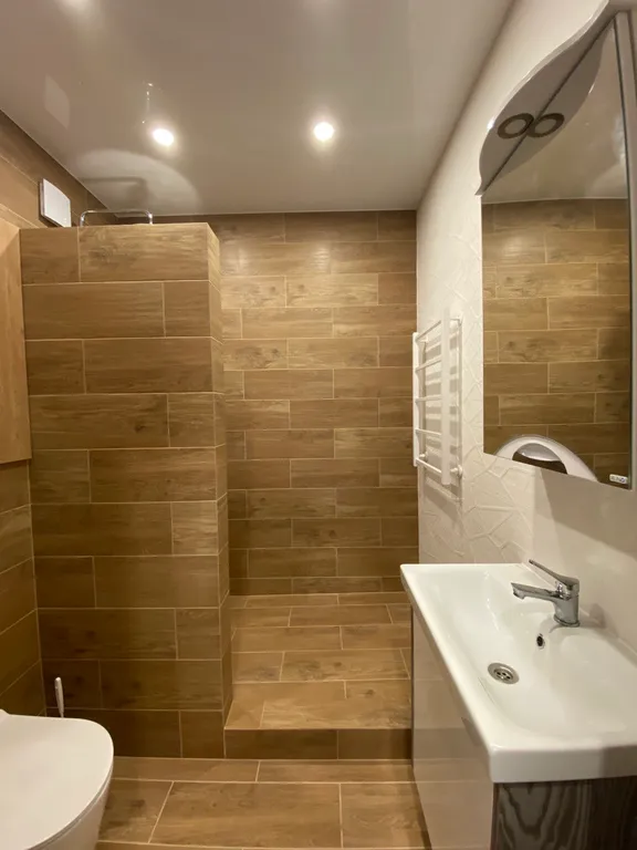 Кварира дизайнерская двухкомнатная с выездом на косу