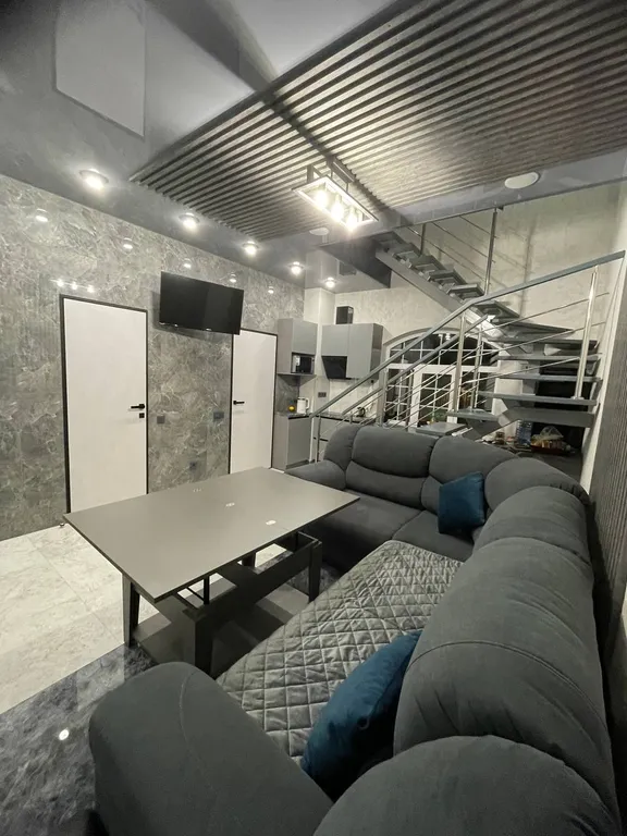 Новый, уютный, современные дом с дизайнерским ремонтом