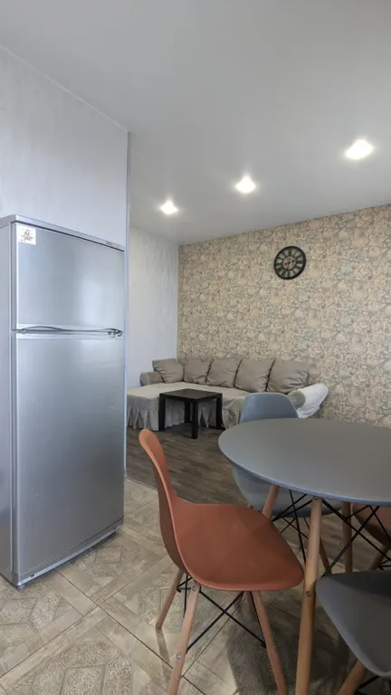 Уютная евродвушка с видом на горы у центра города