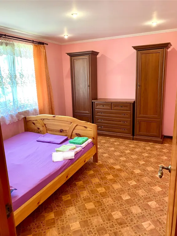 Коттедж Первый этаж дома с отдельным входом 70м2,до моря 4 минуты. — Севастополь