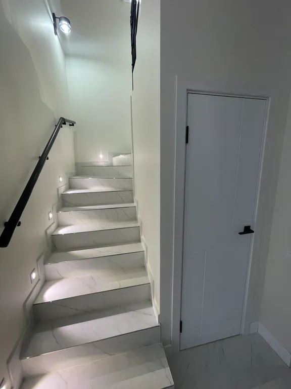 Уютный дом у леса