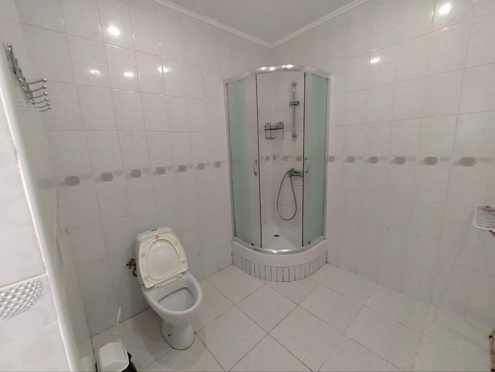 Просторный и светлый апартамент близко к морю