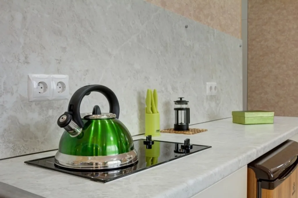 Студия с джакузи для двоих в центре