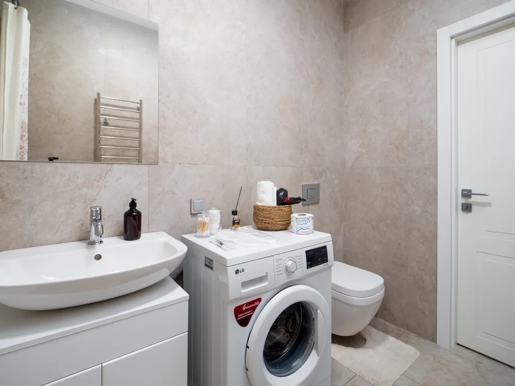 Квартира просторная с балконами, рядом с Мегой