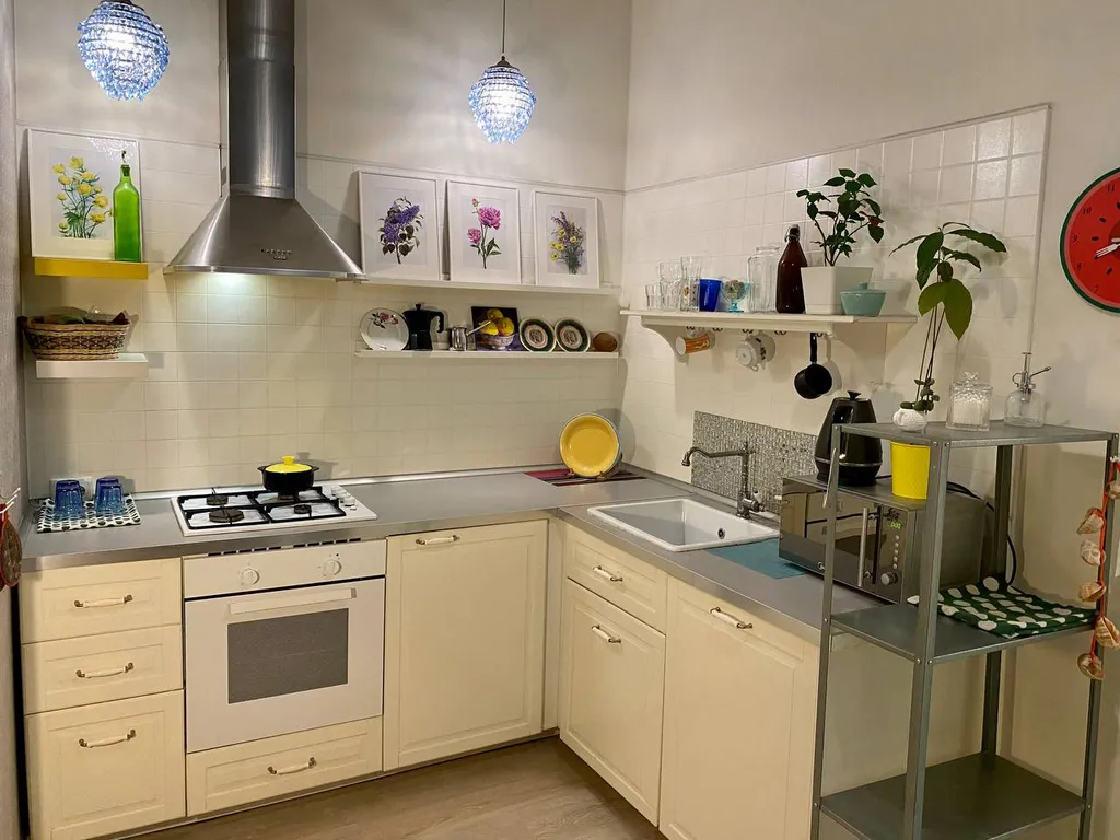 Квартира Светлая трехкомнатная квартира в культурном центре Петербурга — Санкт-Петербург