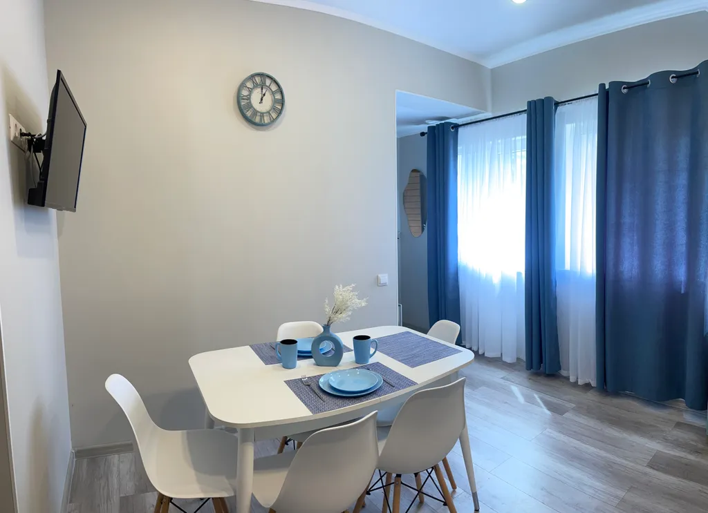 Дом в греческом стиле на Волге