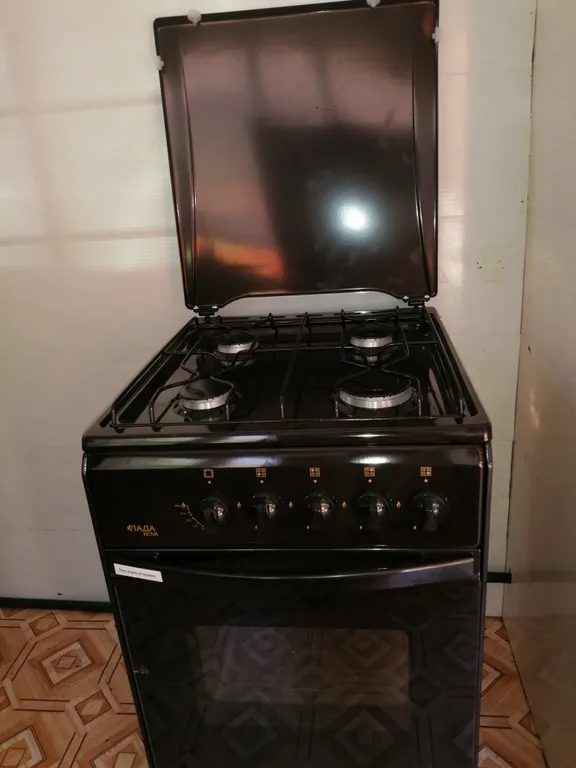 Отдельный уютный дом без хозяев в тихом зелёном местечке