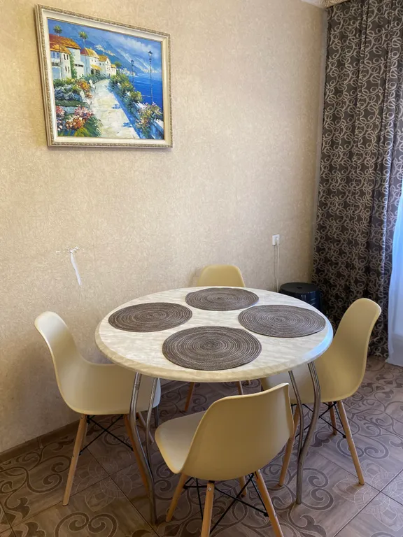 3-комнатная квартира в деловом центре