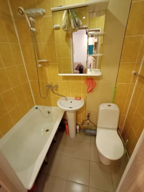 Квартира в тихом центре, рядом столовая, набережная города