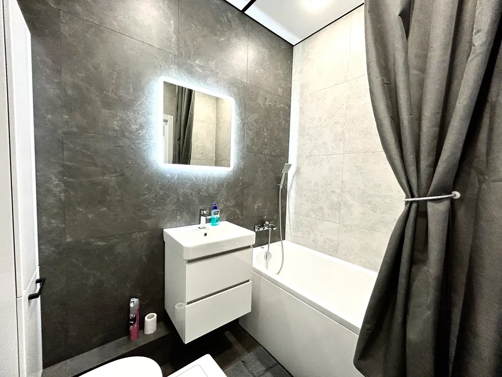 Шикарная квартира в новом доме с видом на город