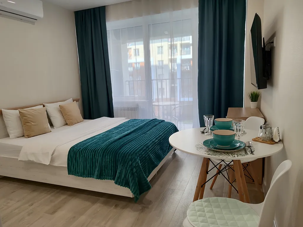 На берегу моря уютная новая студия