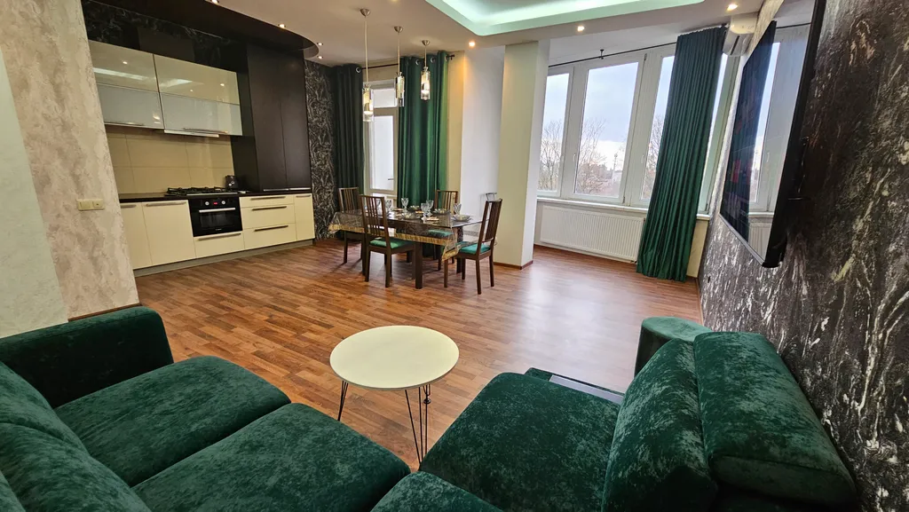 Трехкомнатные апартаменты с видом на Королевские ворота