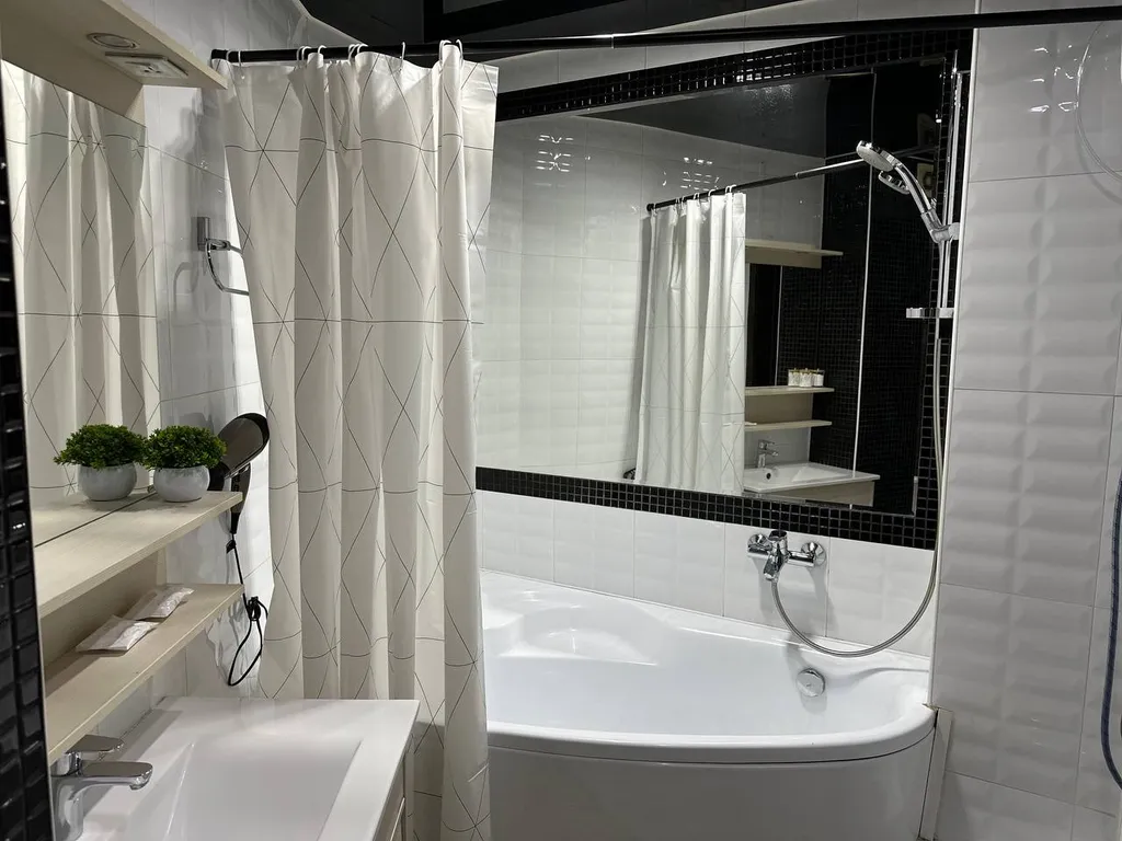 Уютная квартира с кондиционером, в октябрьском районе