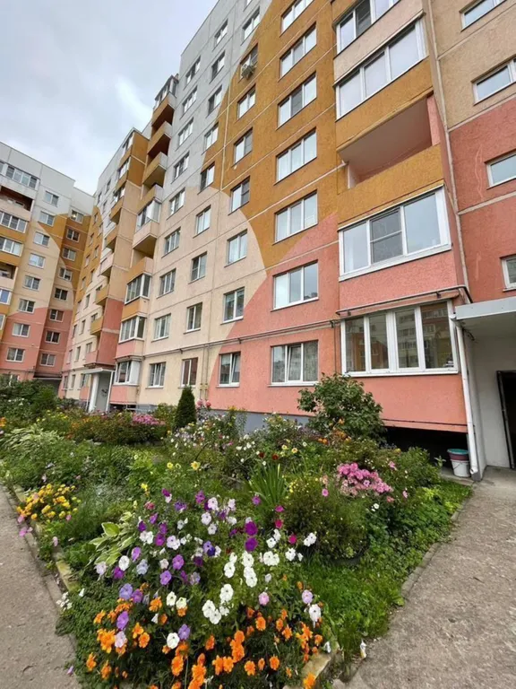 Квартира с 2-мя кроватями, рядом Акрон и Форум