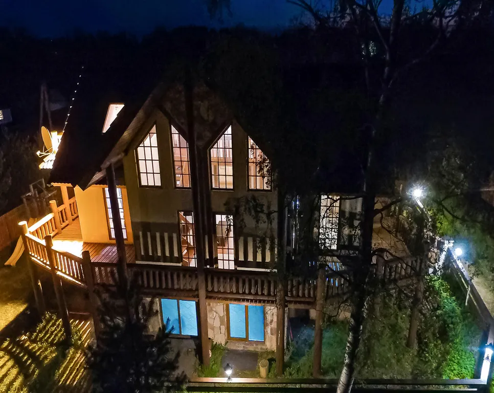 Дом с тёплым бассейном и камином Рощино Солнечный