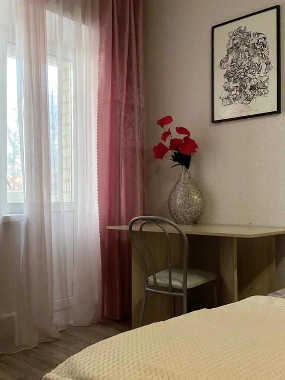 Уютная двухкомнатная квартира на набережной