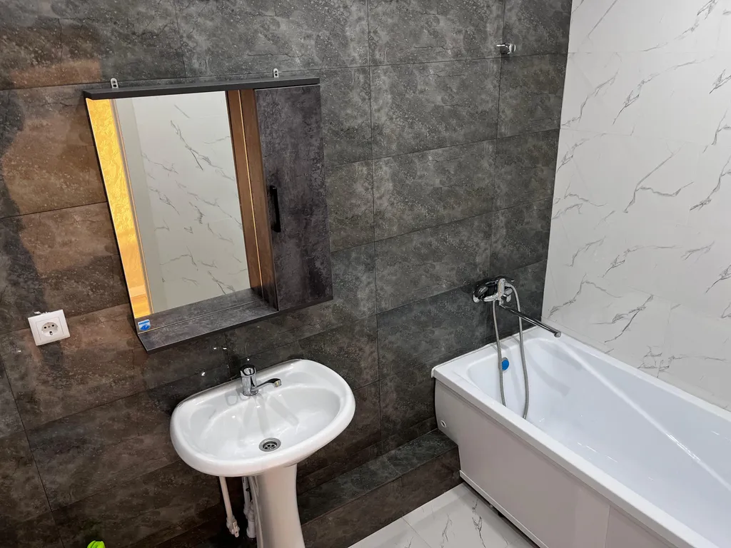 Новая квартира в новом ЖК Панорама с панорамным видом из окна на город