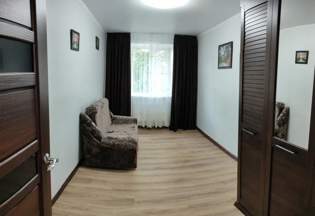 Квартира 3-комнатная Квартира — Ейск