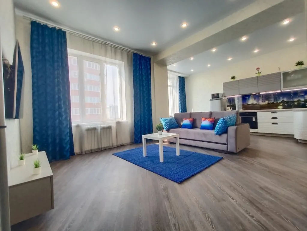 Отличная квартира в центре — аренда посуточно в Омск