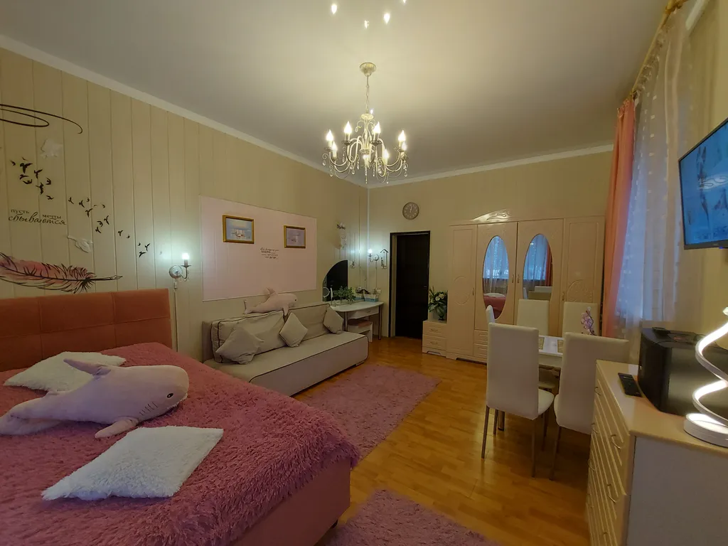 Коттедж Марианна с бильярдом, теннисом, сауной и бассейном