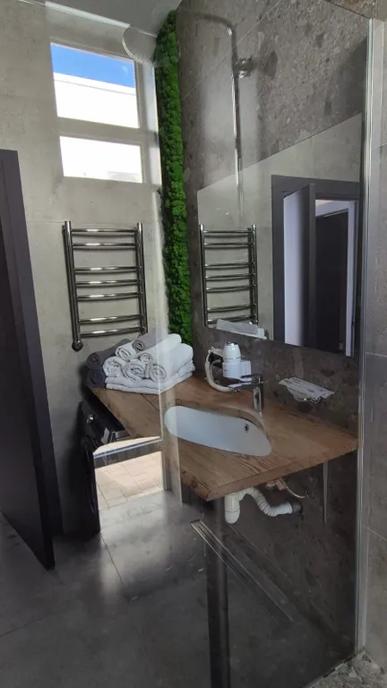 Шикарный дом с теплым бассейном и сауной