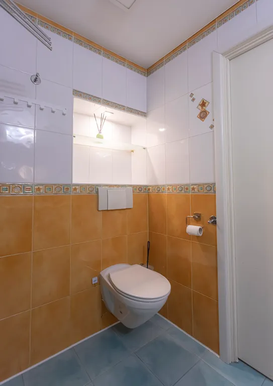 Уютная 3-комнатная квартира в центре с видом на море