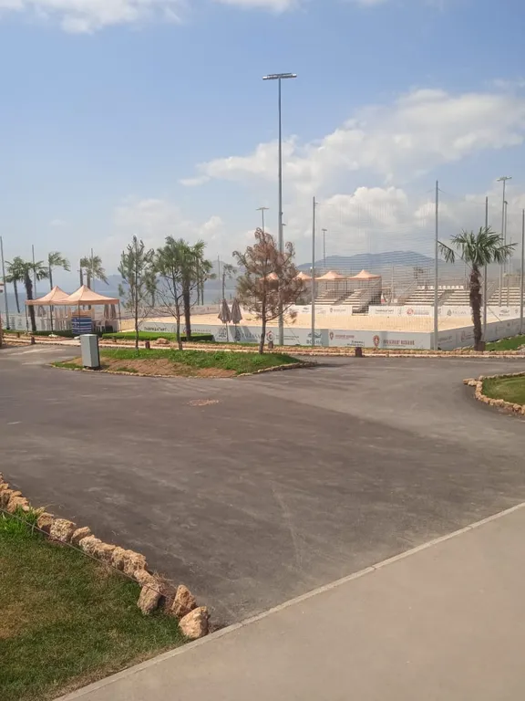 Семейный отдых в двух-комнатной квартире у Аквапарка на второй линии