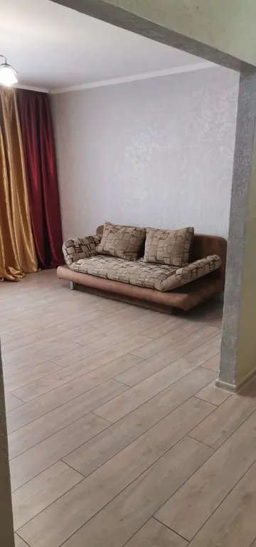 Трёхкомнатная квартира на Телефонной