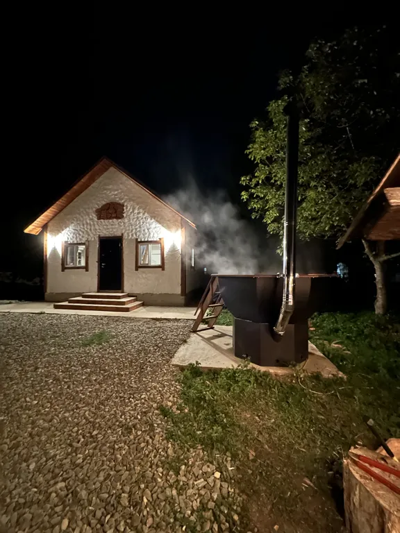 Дом с банным чаном и печью-лежанкой в горах