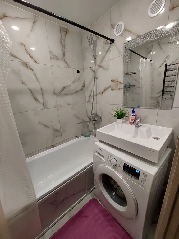 Просторная современная двушка в центре города