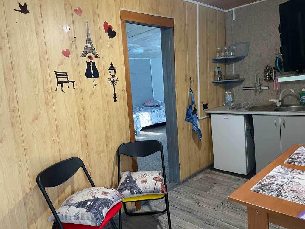 Квартира Квартира Цветущий уголок в историческом центре Севастополя — Севастополь