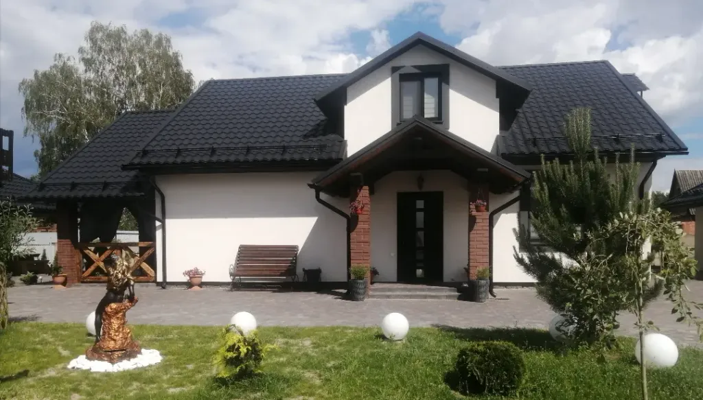 Уютный двухэтажный коттедж вблизи леса — аренда посуточно в Пинск