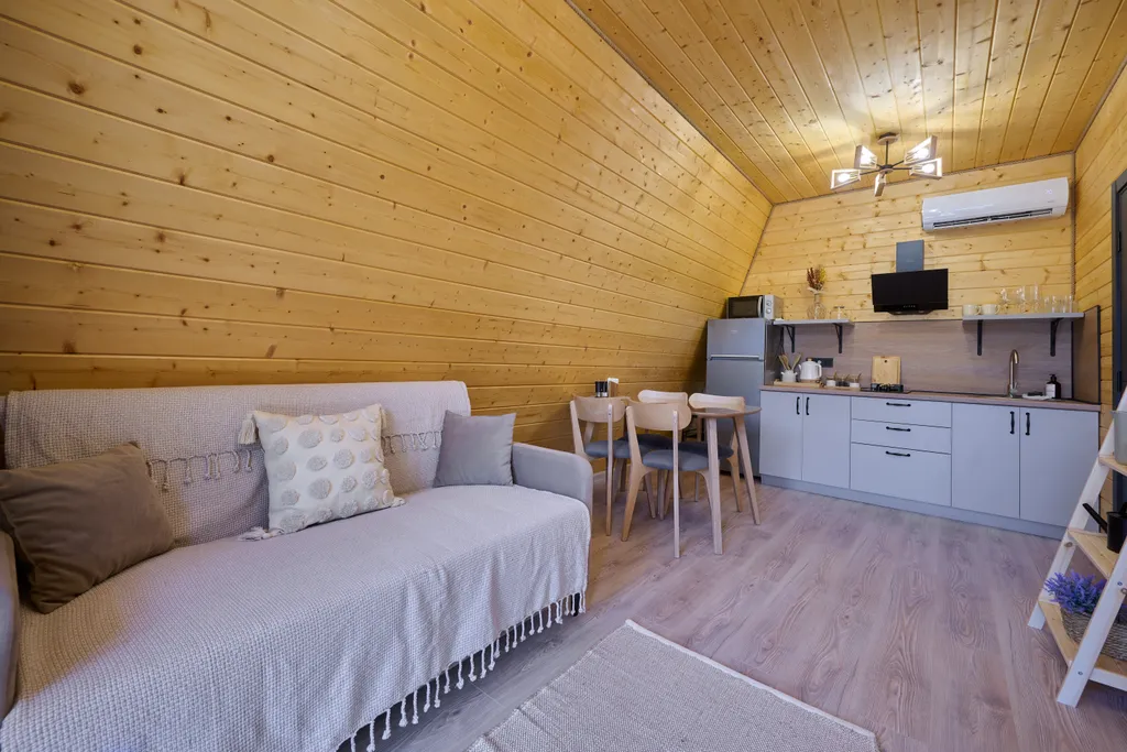 Коттедж Коттедж Уютное шале с 1 спальней + гостиная с кухней и ванной комнатой — Мезмай