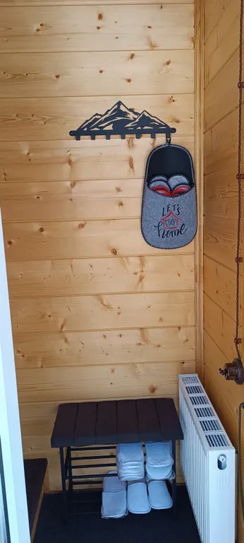 Таунхаус у озера с видом на горы