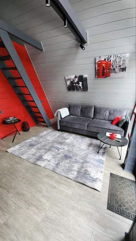 Уютный A-frame в 25 км от Минска с горячей купелью и видом на лес