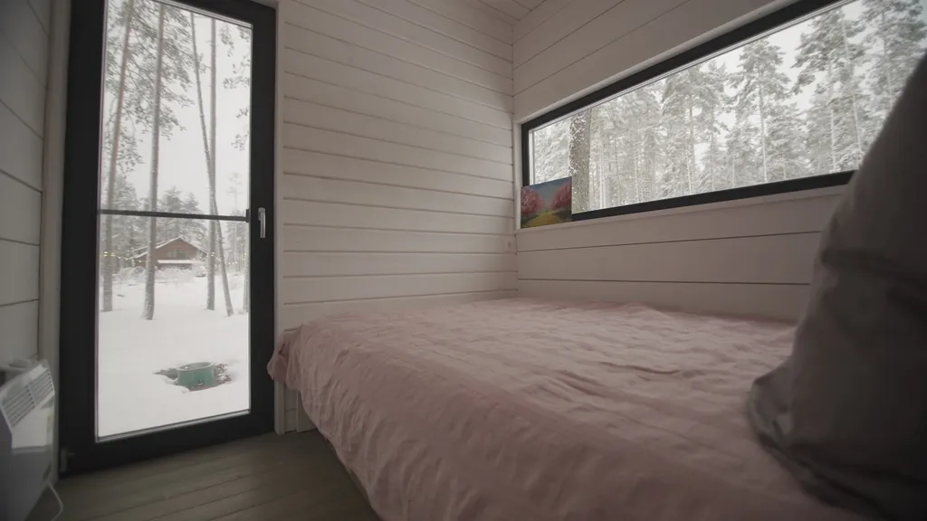 Коттедж под соснами