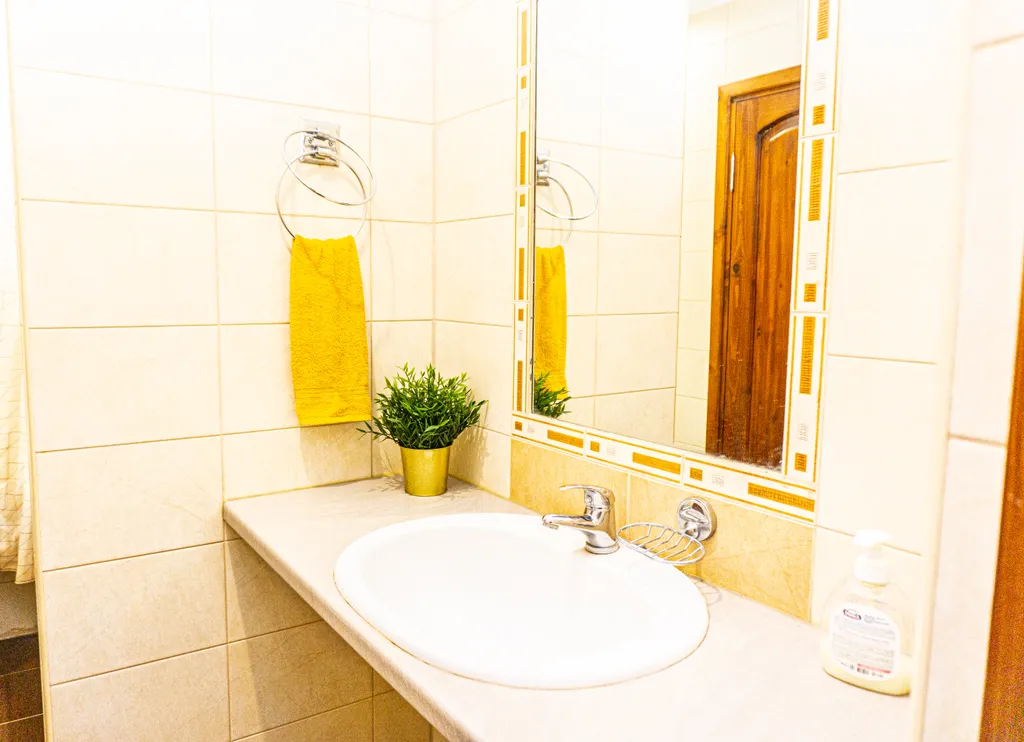 Коттедж Уютный коттедж на берегу реки — Волхов