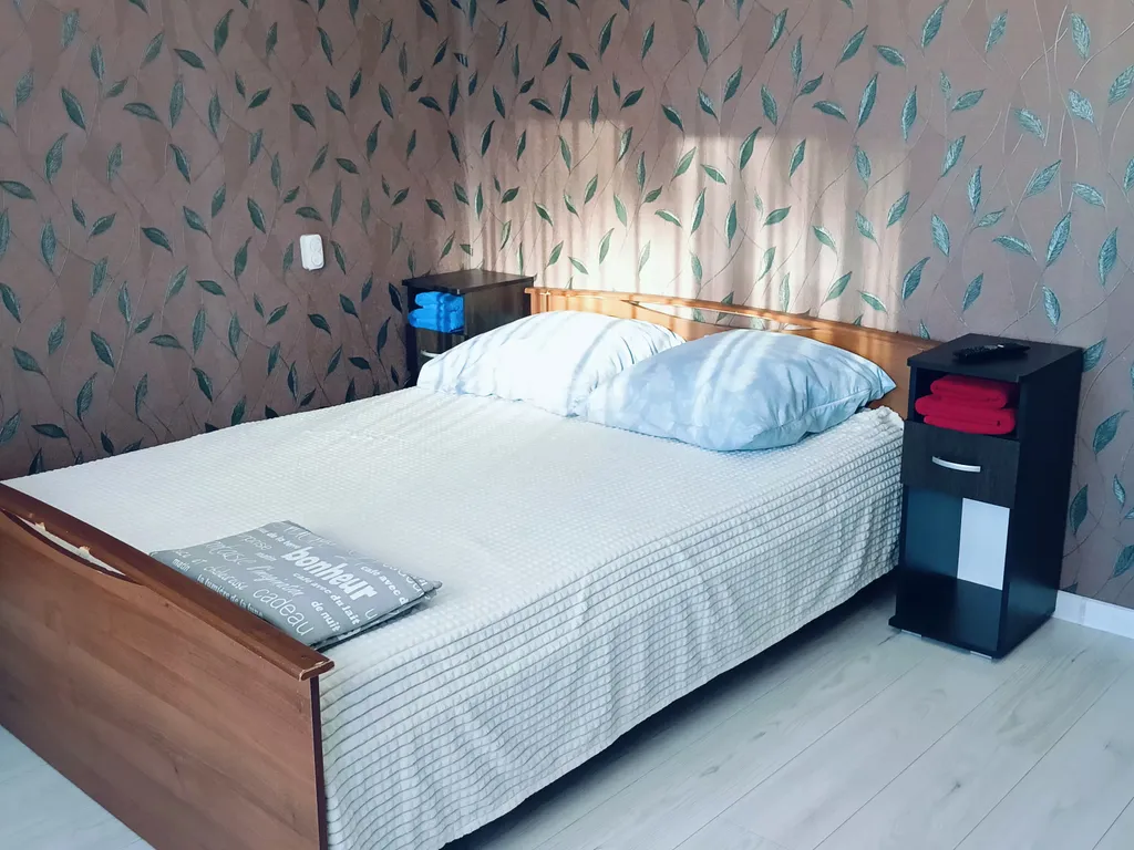 Уютная квартира — аренда посуточно в Братск