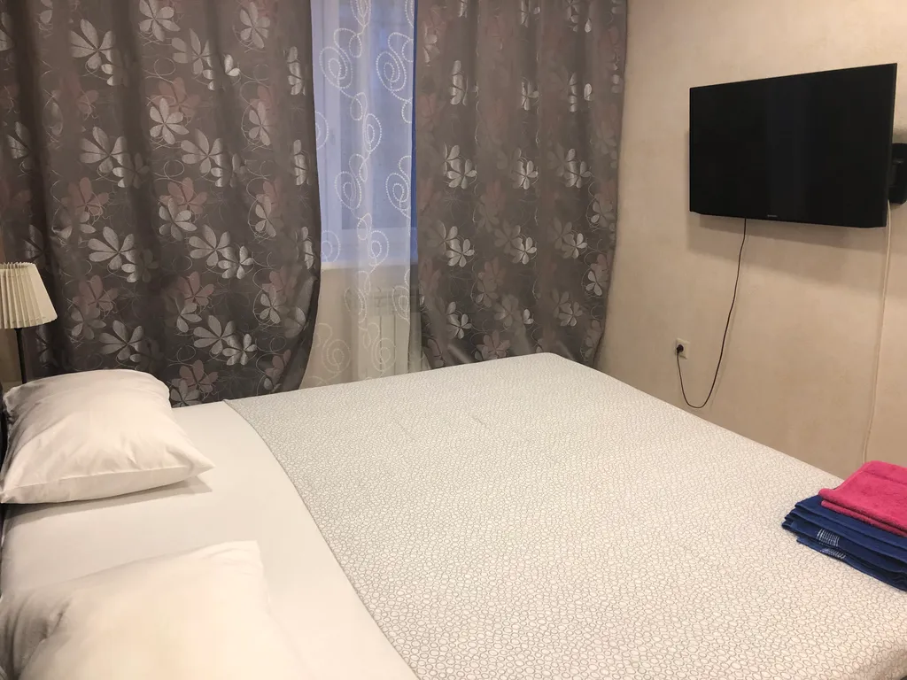 Трёхкомнатная с евро ремонтом