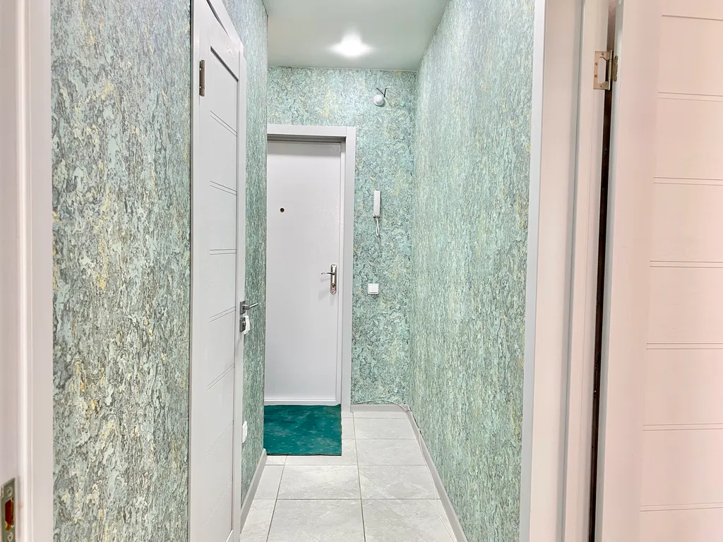 Квартира в центре, закрытая территория, очень красивый двор и спорт площадки