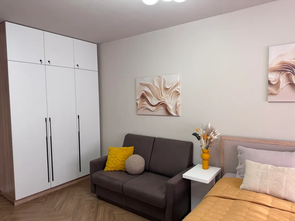 Современная квартира для отдыха и работы в спокойном районе