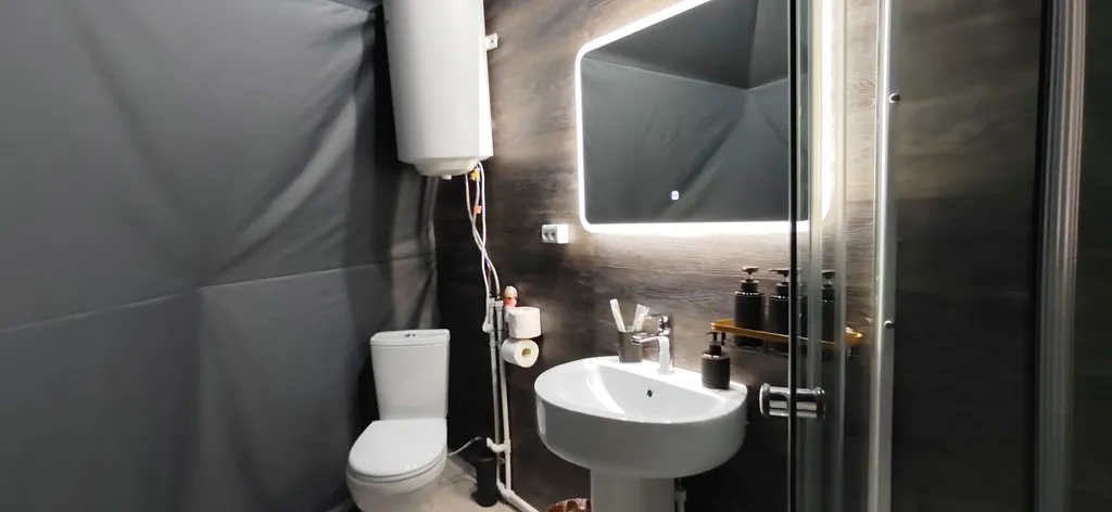 Премиум-отдых: панорамный купол и горячий бассейн-джакузи