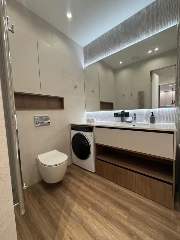 Респектабельный люкс с дизайнерским ремонтом и видом на Москва-сити