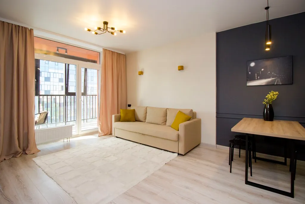 2-комнатная квартира в центре с видом на город