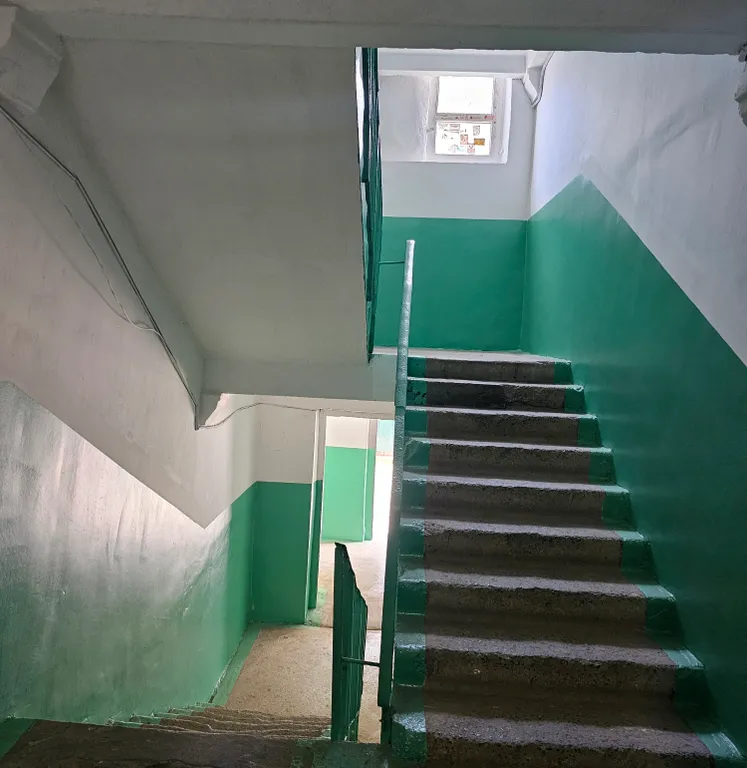 Студия почти в центре, рядом с Золотым мостом, Китайским консульством, фуникулером