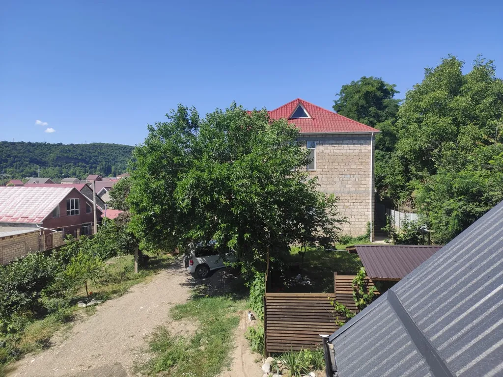 Квартира Guest house 119 с видом на горы, лес, двор — аренда посуточно в Баку