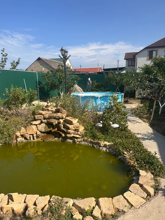 Дачный гостиный дом недалеко от моря