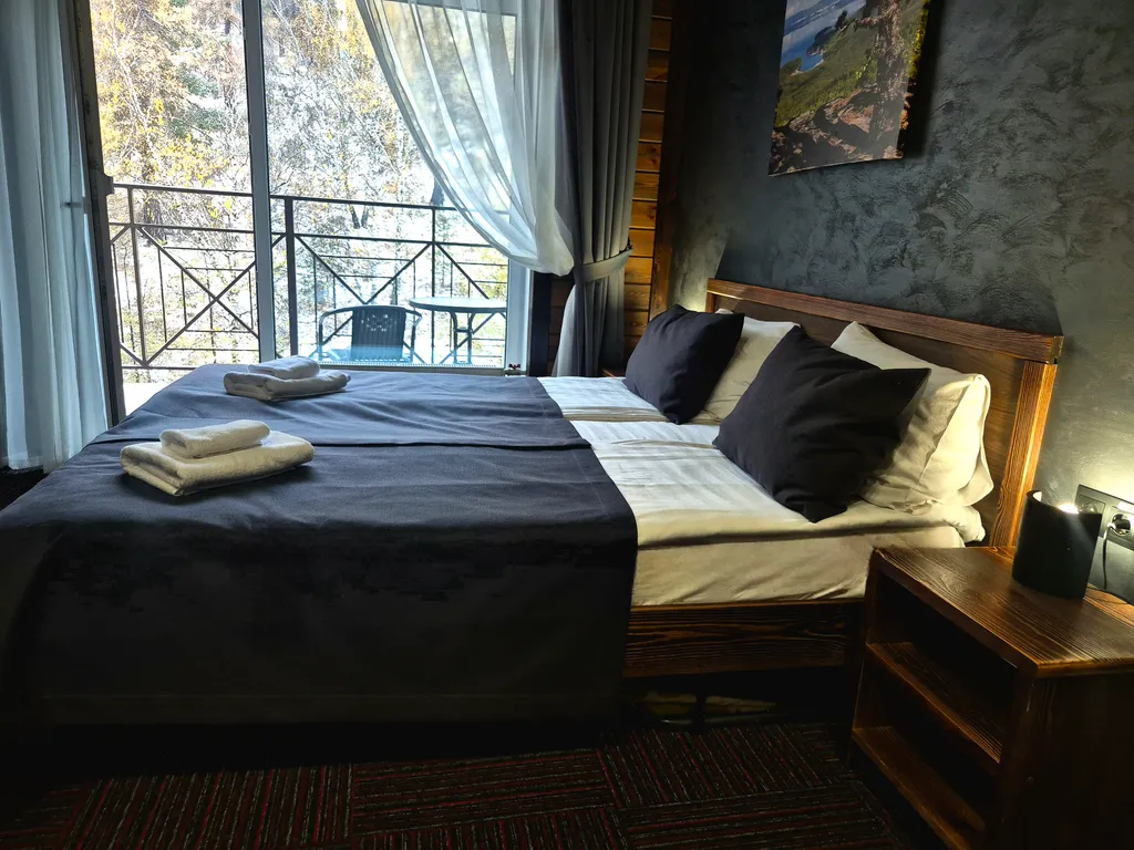 Студия в стиле шале с видом на лес, комфорт достойного вас уровня